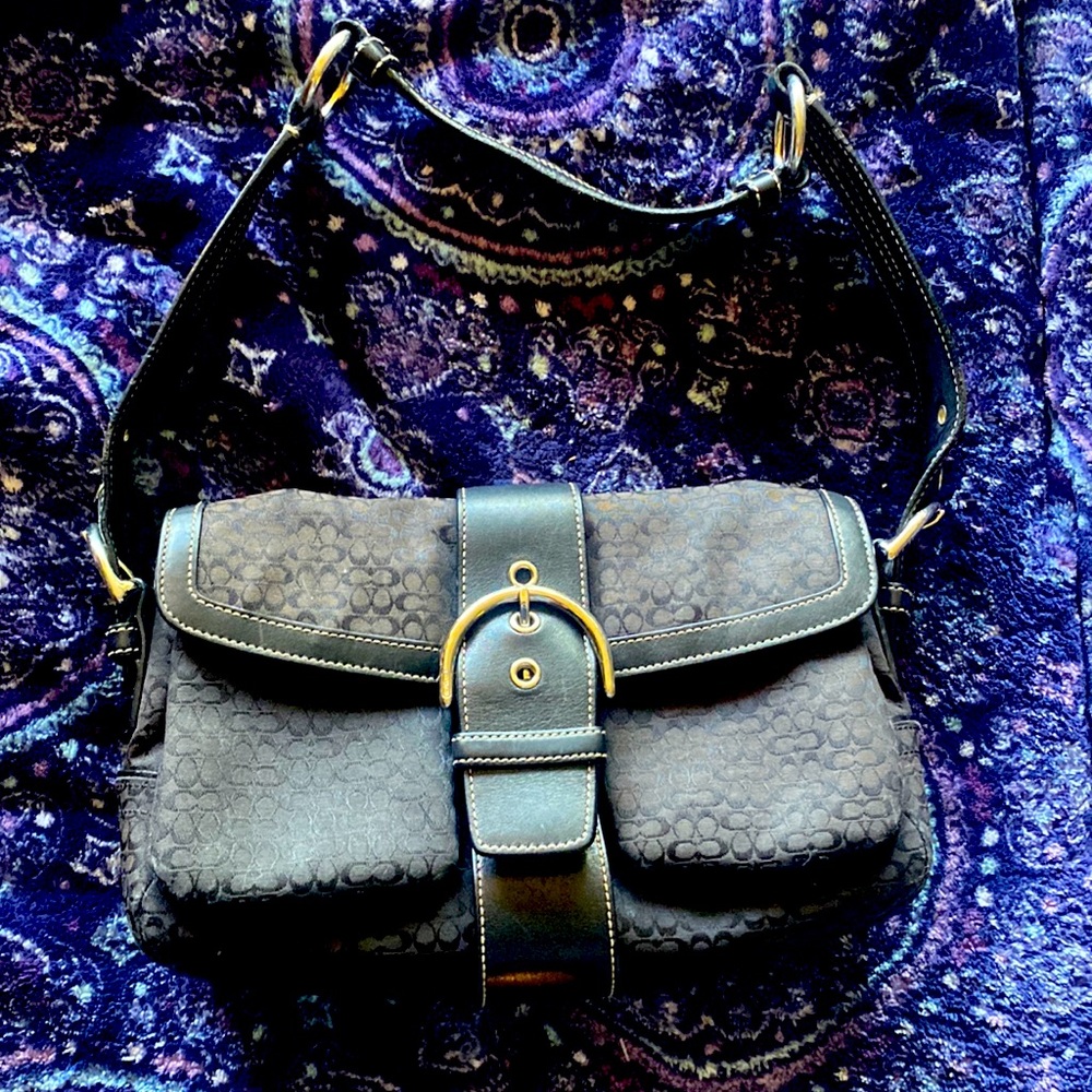 COACH SIGNATURE SUFFLETTE LEATHER HANDBAG